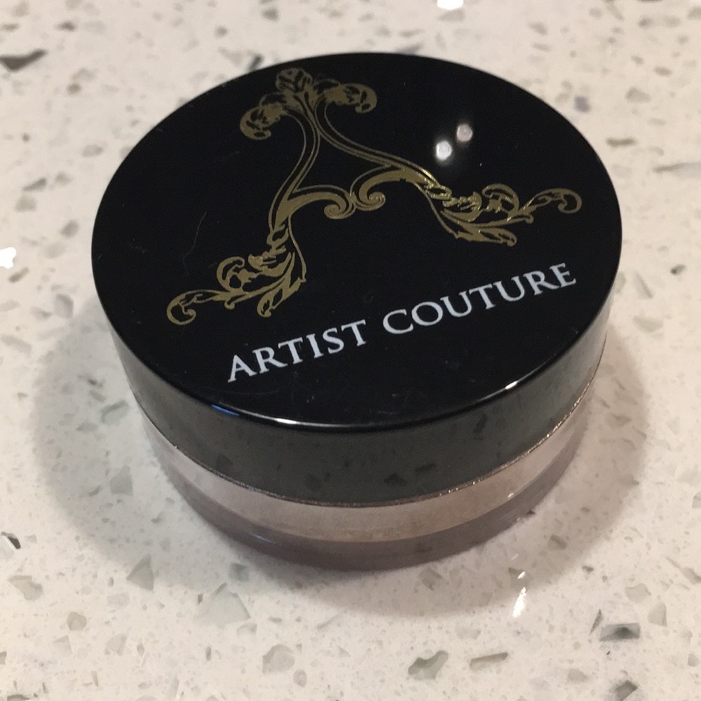 Artist Couture Highlight in Illuminati